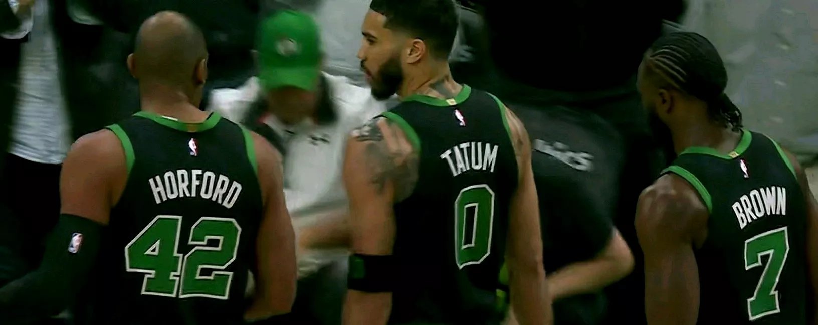 开云APP-包含今晚焦点：凯尔特人碾压，排名变化的词条